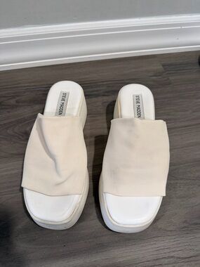 Steve Madden White Slinky Sandals